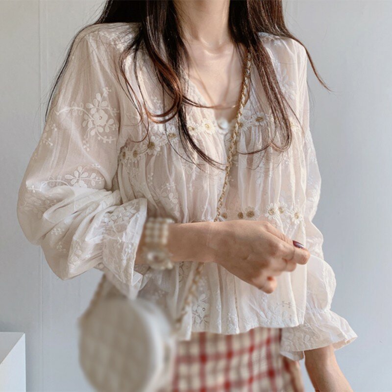 Moda coreana blusas femininas com decote em v camisa de proteção solar com renda manga longa das mulheres topos e blusas 2021 mulher chique blusa