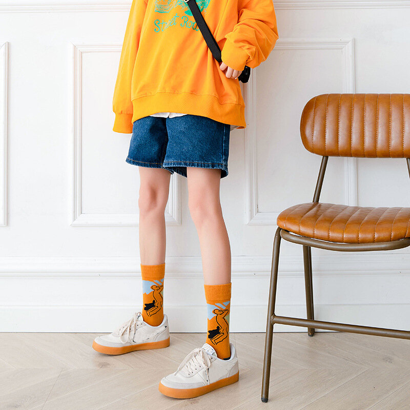 Instime 2020 Herbst Neue Crew Socken Frauen Baumwolle Kühlen Kontrast Farbe Graffiti Charakter Streetwear Größe 36-40