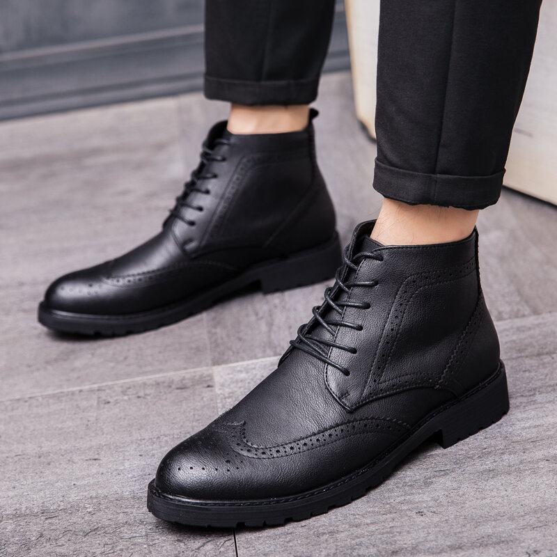 Men shoes leather Lace up brogue Design moccasins men Soft High Quality Fashion Pointed toe Casual oxfords shoes male