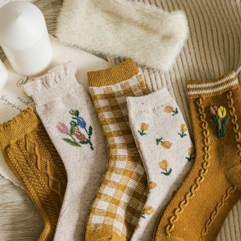 Meias de flores lolita suave menina inverno lã de algodão quente sokken belas botas kawaii meia para as mulheres de ouro amarelo presente de natal