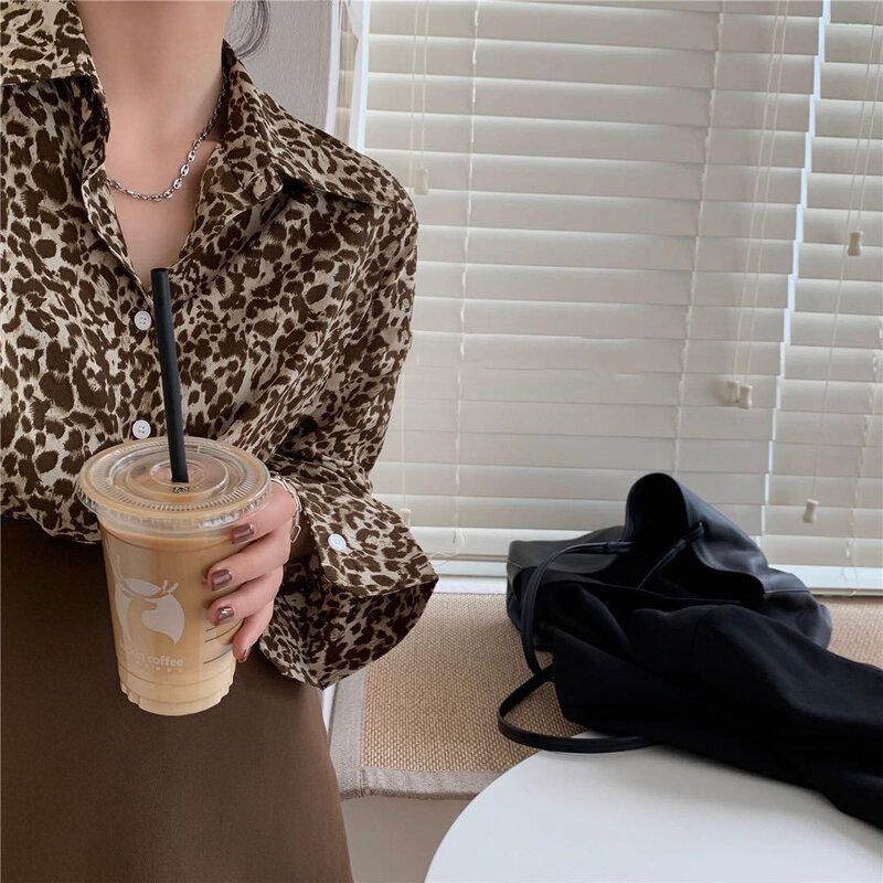 2021 wiosenna i jesienna elegancka koszula damska Leopard bluzki dekolt w serek z długim rękawem Casual topy Retro design bluzki damskie