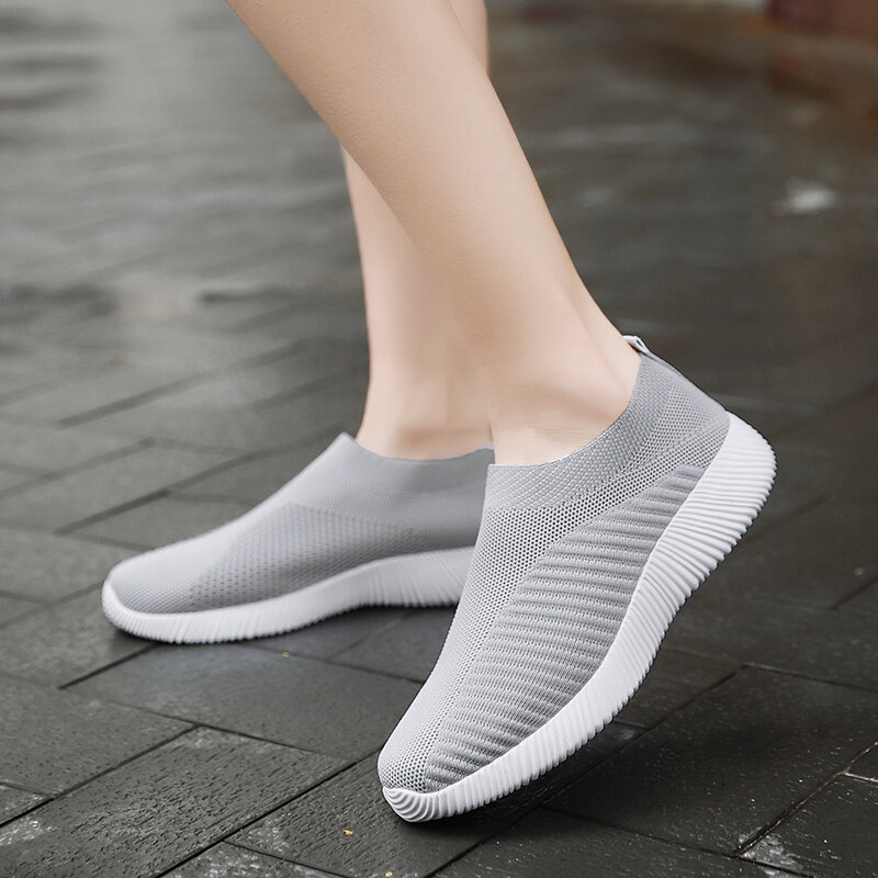 Frauen Schuhe Stricken Socke Turnschuhe Plus Size43 Mode Frauen Vulkanisieren Schuhe Weibliche Air Mesh Turnschuhe Flache Beiläufige Tenis Feminino
