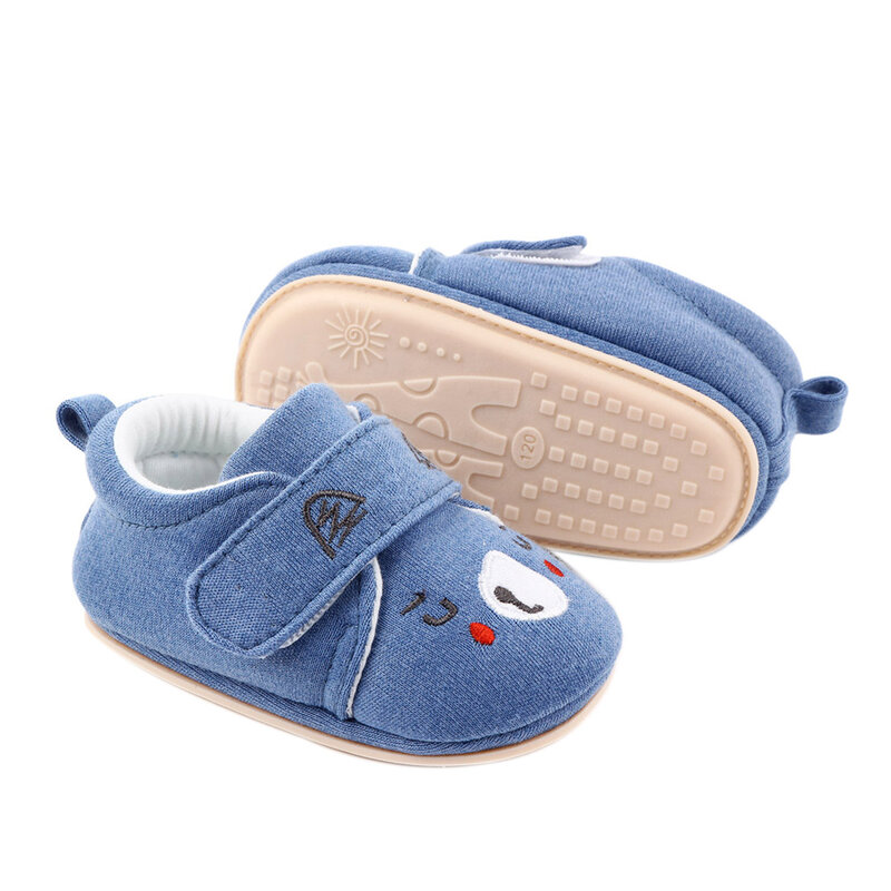 2020 赤ちゃんベビーベッド靴ソフトボトムアンチスリップ漫画の動物クマ刺繍ベルクロスリッパ幼児のローファー 3-15 メートル靴