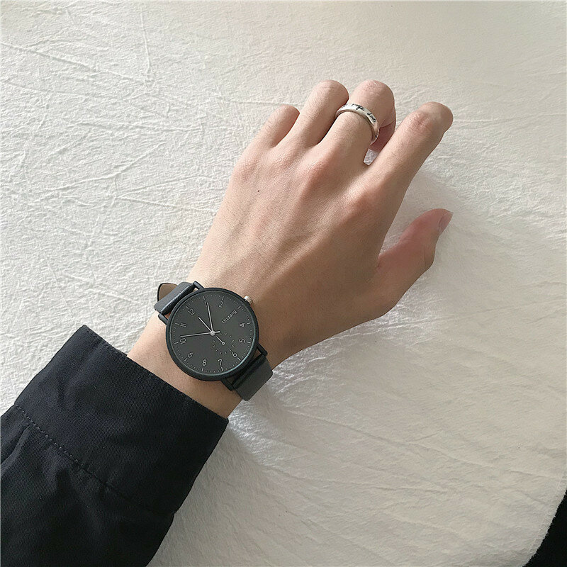 Einfache Stil Frauen Uhren Klassische Damen Schwarz Leder Armbanduhren Ulzzang Mode Marke Tropfen Verschiffen Weibliche Quarz Uhr