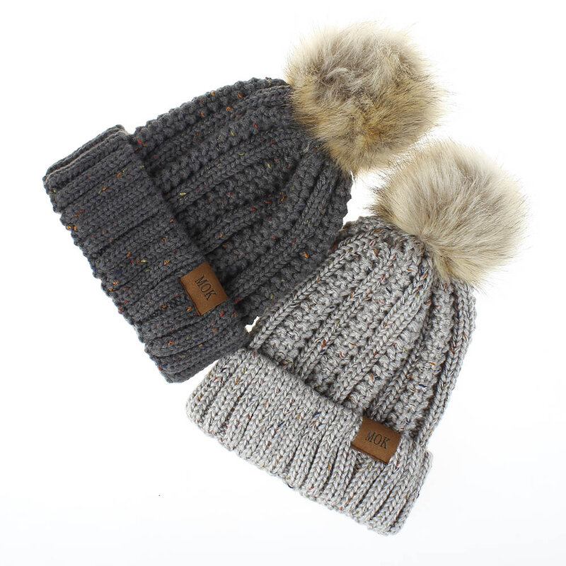 Dikke Kabel Gebreide Faux Fuzzy Bont Pom Fleece Gevoerde Schedel Cap Manchet Beanie Voor Vrouwen Winter Gebreide Beanie Hat