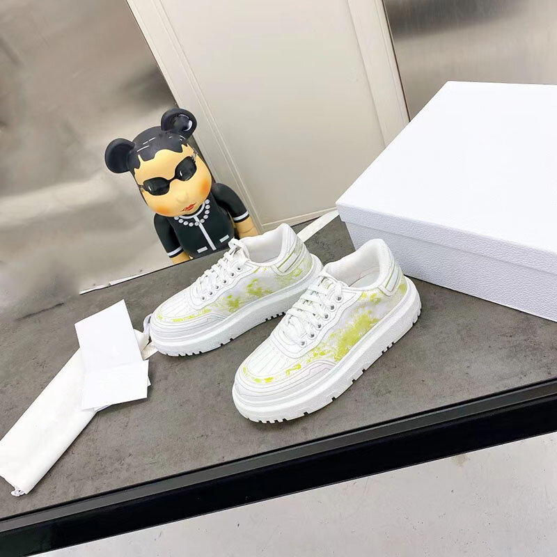 조수 브랜드 오래된 신발 여성 캐주얼 스포츠 신발 플랫폼 두꺼운 밑창 가죽 끈 증가 2021 흰색 신발 운동화
