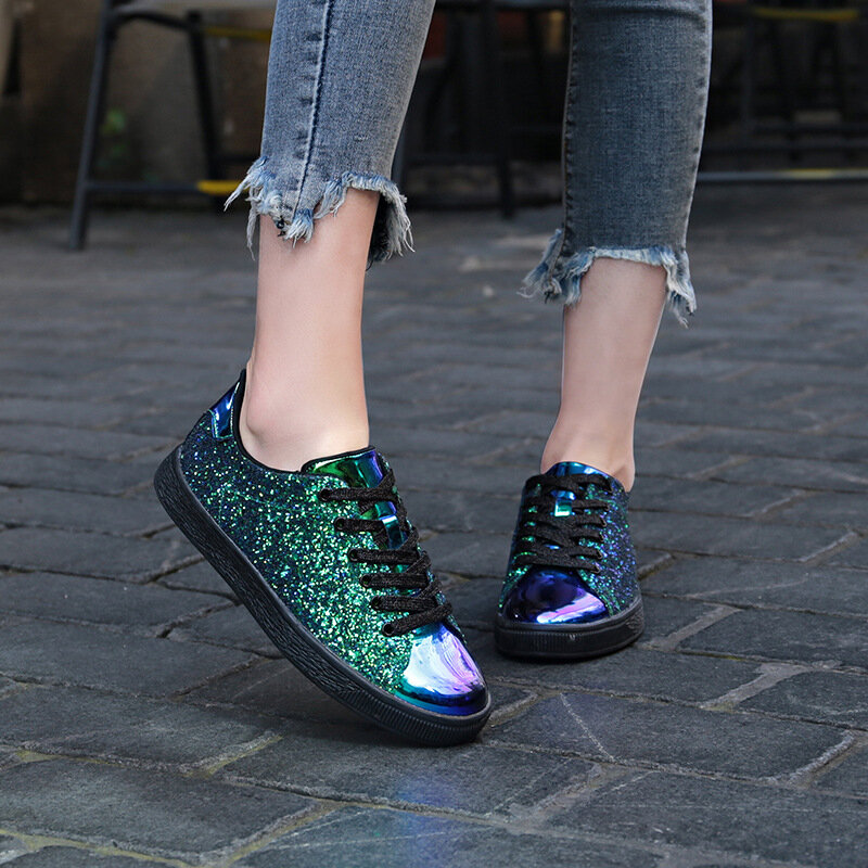 Sepatu Vulkanisasi Wanita Sepatu Bling Sneakers Gadis Glitter Sepatu Olahraga Luar Ruangan Renda Sejuk Wanita Kasual untuk Wanita