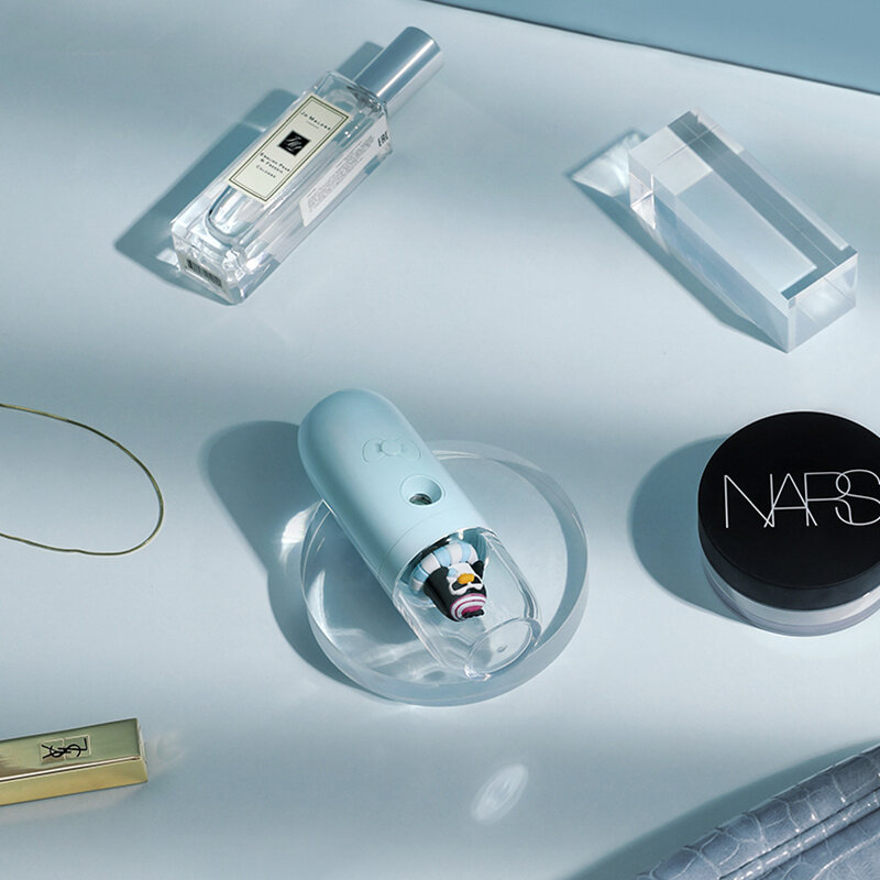 Nano Spray rifornimento d'acqua impugnatura Spray freddo strumento di rifornimento dell'acqua spruzzatore di bellezza idratante facciale ricarica USB