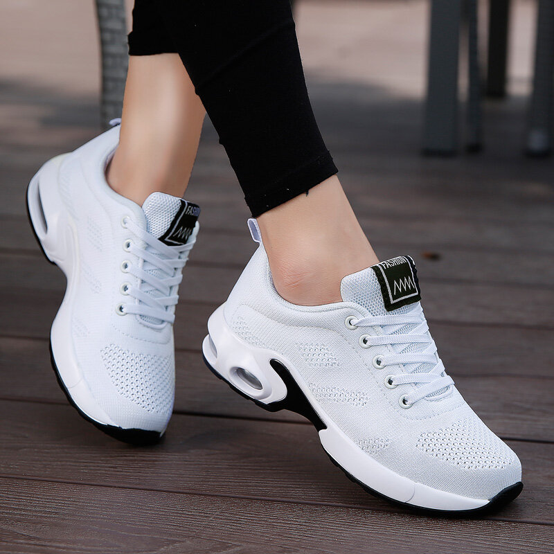 Frauen Casual Schuhe Mode Atmungsaktive Wanderschuhe Mesh Flache Schuhe Turnschuhe Frauen 2021 Gym Vulkanisierte Schuhe Weiß Weibliche Schuhe