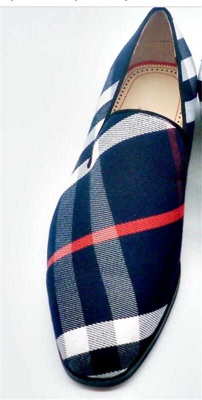 남성 비 가죽 캐주얼 신발 편안한 Ight Loafers 디자이너 신발 남성 슬립 온 통기성 로퍼 Zapato De Hombre YX100