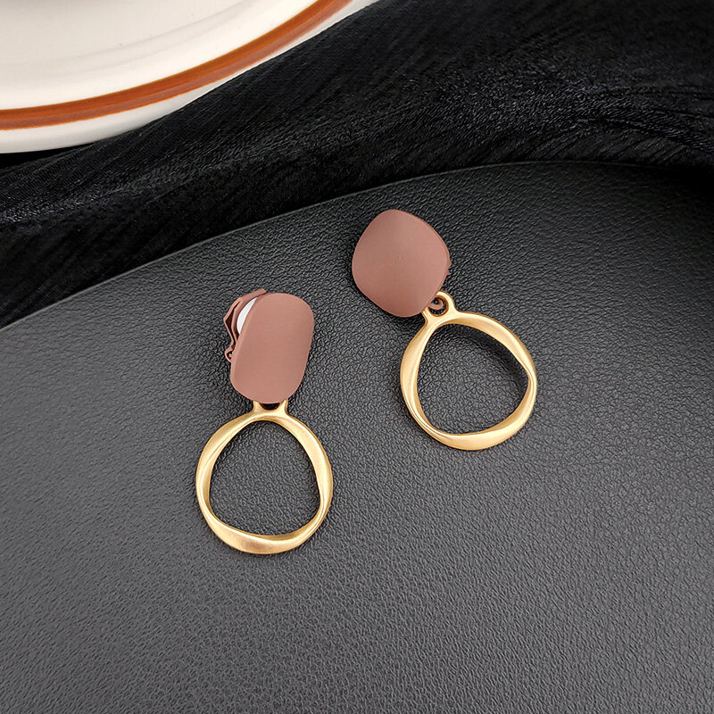 Retro High-Grade Elegant Ear Studs 2021 New Trendy Long Earrings Fashionable Painless Ear Clip without Piercing Ornament