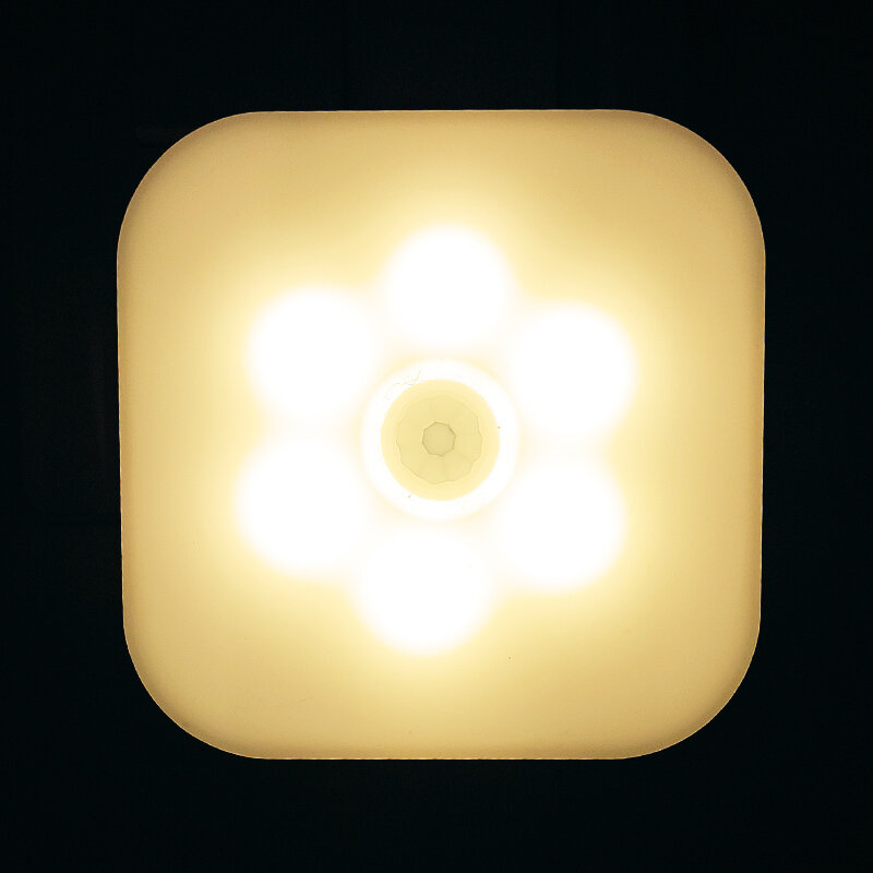Luce notturna con spina europea sensore di movimento intelligente lampada da notte a LED scala domestica armadio corridoio WC lampada da comodino per corridoio via A1