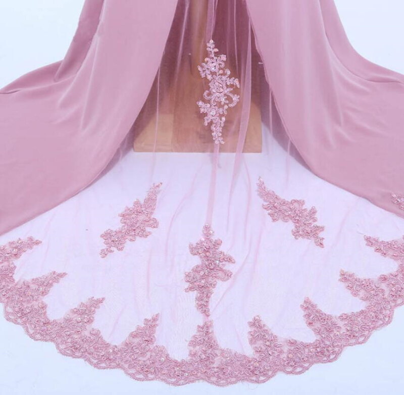 2021 neue Designs Langarm Mantel V-ausschnitt Sweep Zug Satin Spitze Formale Sheer Spitze Brautjungfer Kleid für Frauen