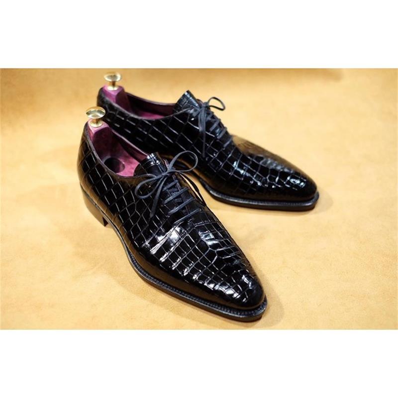 Zapatos hechos a mano de alta calidad para hombre, calzado clásico de PU negro de una pieza con encaje de celosía agrietada, zapatos Oxford de vestir de negocios a la moda, KP432