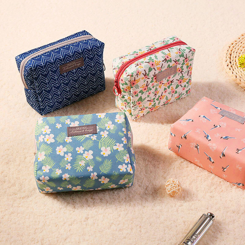 Sweet small fresh Floral zipper Cosmetic Bag Fashion women's Toiletry Outdoor Portable Beauty Pouch Travel Organizer