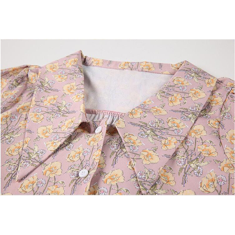 Блузка женская оверсайз с цветочным принтом, модный винтажный топ с отложным воротником и короткими рукавами-фонариками, на пуговицах, в Ко...