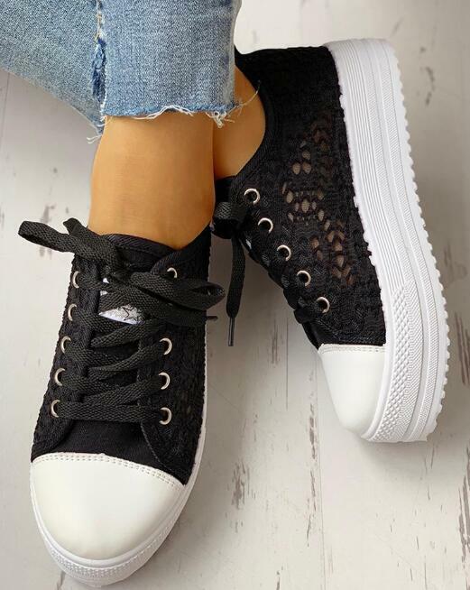 Buty damskie 2020 moda lato Casual białe buty wycięcia koronkowe płótno Hollow oddychające płaskie buty na platformie damskie sneakersy