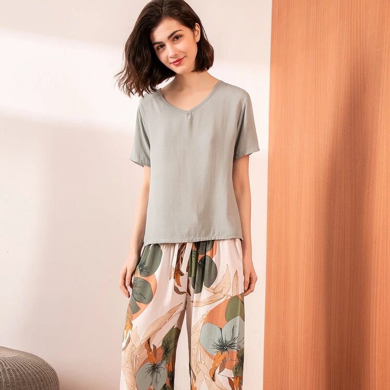 Conjunto de pijama en algodón viscoso para mujer, ropa para dormir con color contrastante, cómodo para el verano, con tops de manga corta y pantalones largos