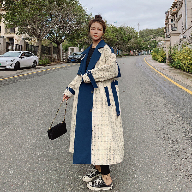 Jaket Wanita Temperamen Panjang Kotak-kotak Jahitan Musim Semi Musim Gugur Baru Tahan Angin Korea Longgar Wanita Jubah Mode Jas Hujan