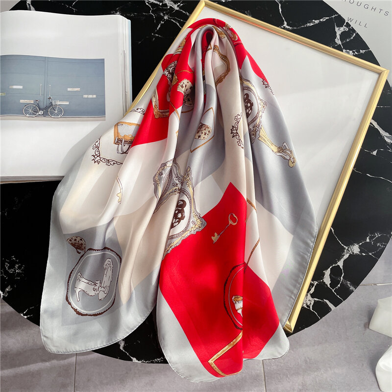 2021 wiosna kwadratowy szalik dla kobiet Design Chain Print Silk Feeling Hair Band Foulard Female Office apaszka Lady Bandana