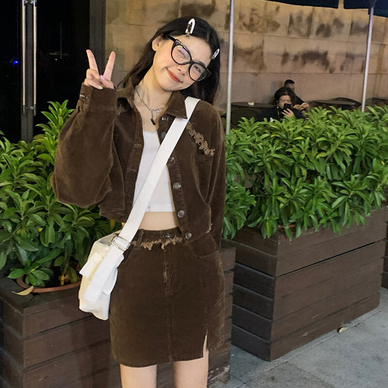 Setelan Gaun Musim Gugur Korea Versi 2021 Mode Baru Serbaguna Korduroi Cuci Wol Aroma Kecil Mantel Fashion Wanita