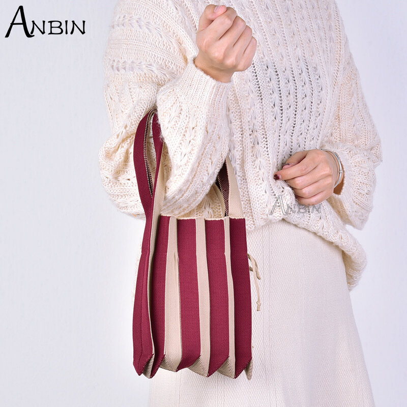 Women's Pleated Panelled Knitting Shoulder Bag Well-Designed Shopping Bag For Women Simple Ladies Fashion Chic Handbags Tote