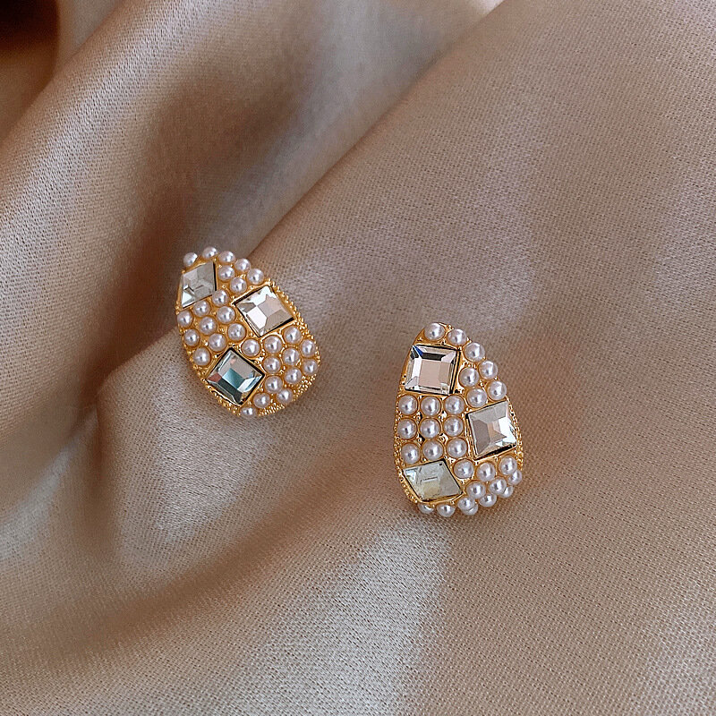 Pendientes de tuerca dorados con diseño de gota de agua de perlas románticas para mujer, joyería coreana, fiesta de boda, regalo de moda para niña, pendientes