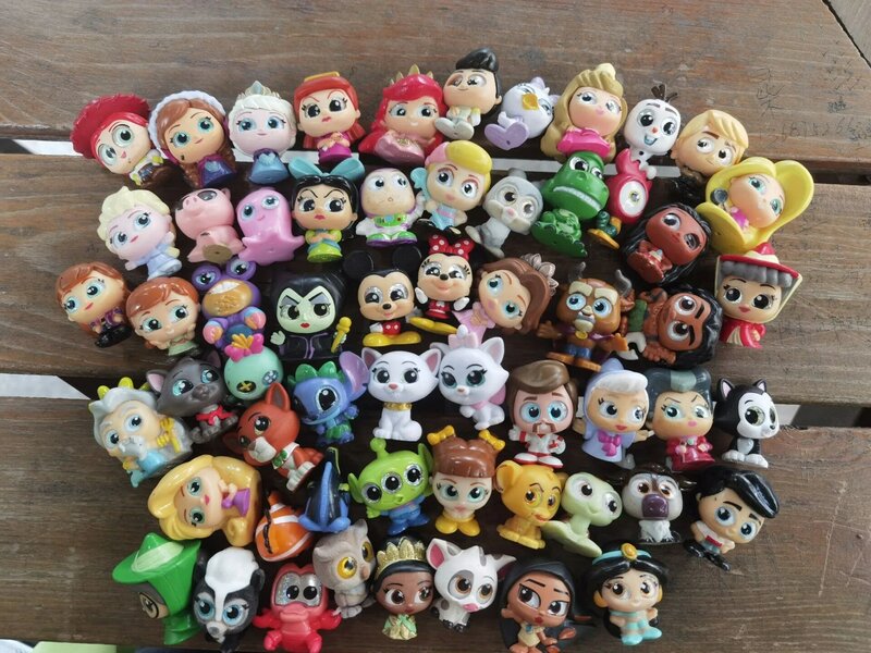 Figuras de acción de personajes de princesas para niños, juguetes originales de la serie 4 y 5, monstruos de dibujos animados, tamaño de 2-4cm, Colección rara, No Dups, regalo, 5 piezas