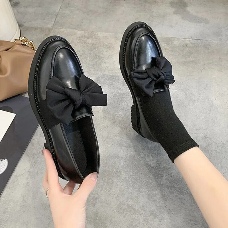 EOFK Women Loafers Spring Bowtie Slip on Shoes Female Boat Shoes Black Sweet Casual Non Slip Ladies Moccasins zapatos mujer