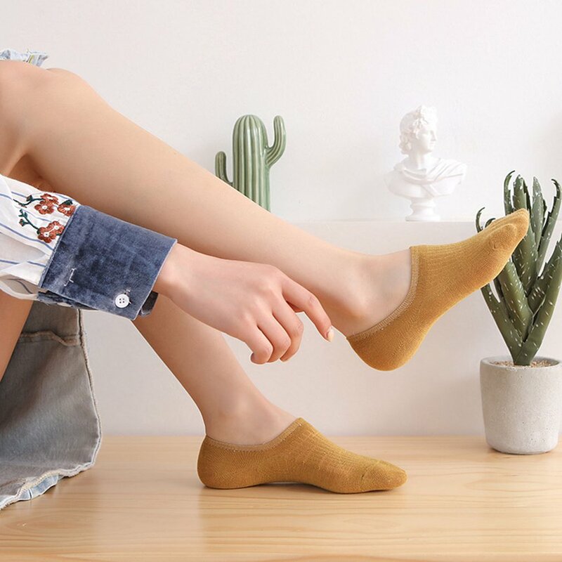ถุงเท้าผู้หญิงลายที่มองไม่เห็นหญิงตื้นปากถุงเท้าลายญี่ปุ่นสีทึบฤดูร้อนใหม่บางต่ำตัดถุ...
