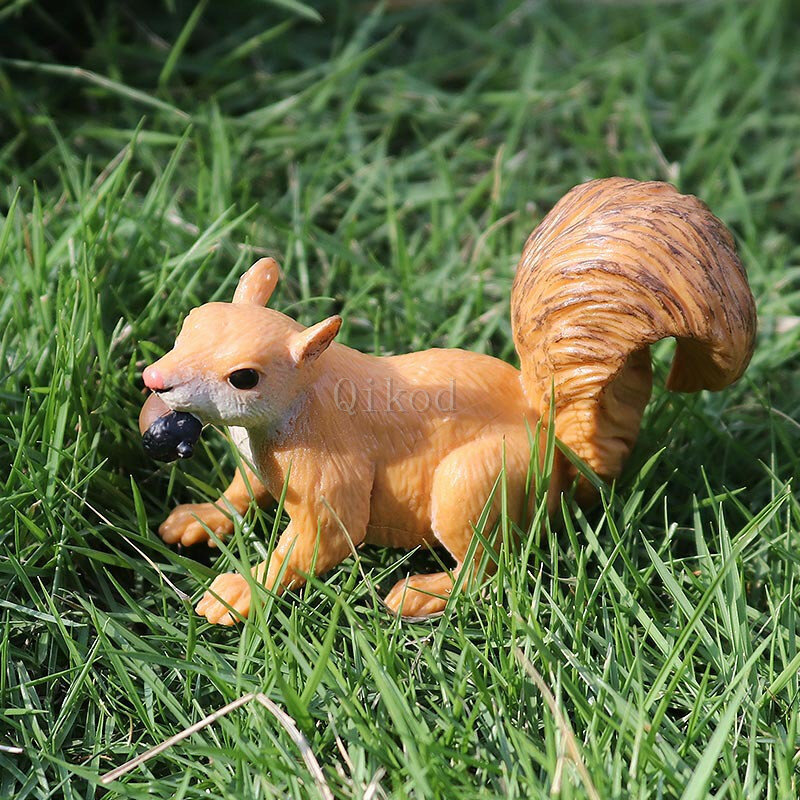 인기 시뮬레이션 다람쥐 야생 동물 모델 PVC 액션 피규어 모래 테이블 장면 장식 어린이 컬렉션 장난감 선물