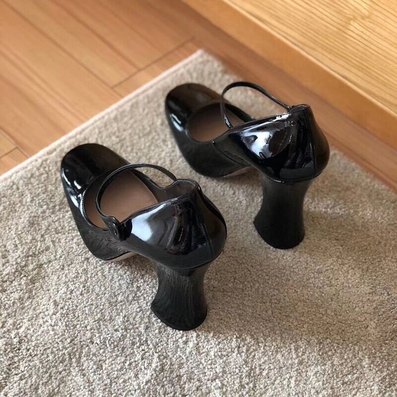 Sepatu Wanita Gaun Pesta Sepatu OL Sepatu Pump Klasik Mary Janes Merek Paten Kulit Tebal Sepatu Hak Tinggi Musim Semi Musim Panas Pump Seksi