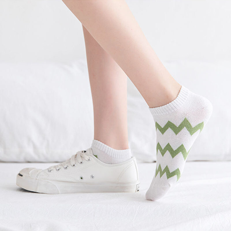 5 pares de nueva moda de algodón de las mujeres Fruta de dibujos animados de verano Calcetines japonés aguacate bonitos calcetines de barcos Casual suave corta las niñas Calcetines