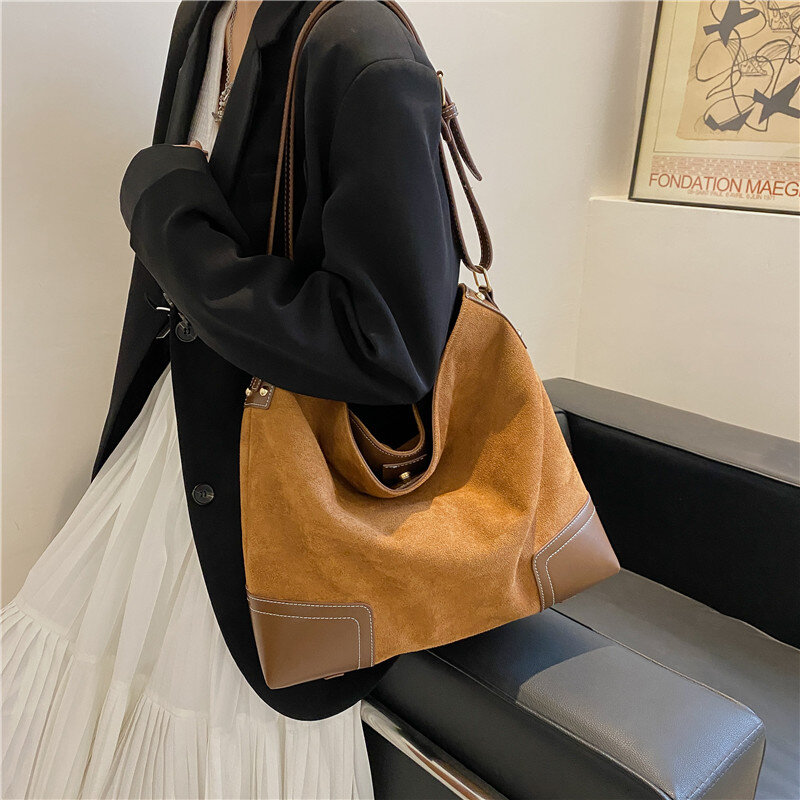 Large Capacity Shoulder Bags for Women Vintage Designer Suede Crossbody Bags Simple Elegant Ladies Messenger Bag Casual Handbags