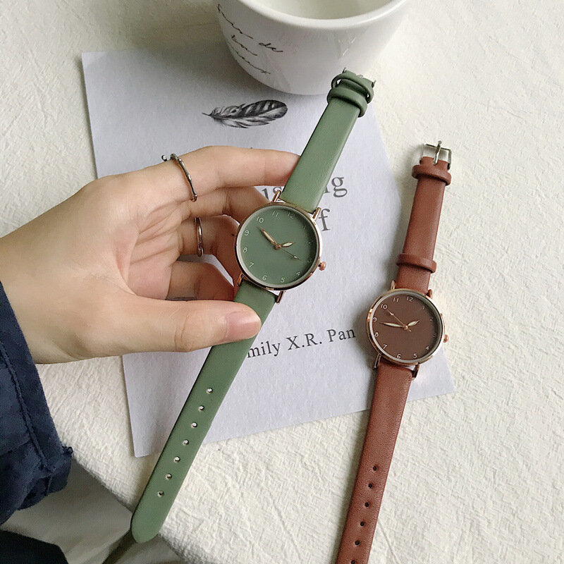 Simples moda feminina relógios qualidades verde senhoras quartzo relógios de pulso minimalista transporte da gota feminino relógio de couro presentes