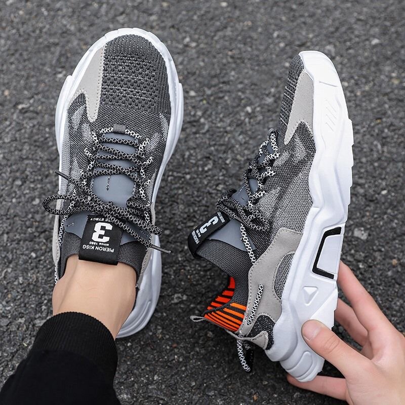 Summer Trend Style Men's Casual Shoes 2020 New Fashion Breathable Mesh Light Personality Sneakers Flying Weaving Tenis Masculino