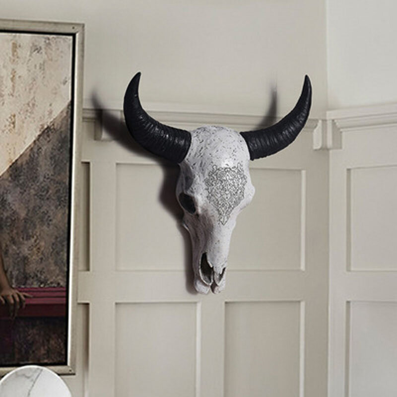 Colgante de cabeza de cráneo de vaca para pared, escultura de resina de animales salvajes en 3D, figuritas artesanales, cuerno largo para adorno del hogar, nuevo