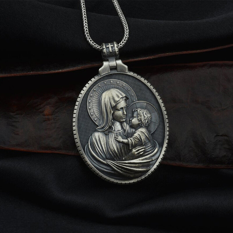 European and American style God Pendant Christian Necklace Vintage Virgin Mary Embracing Baby Jesus Commemorative Medal