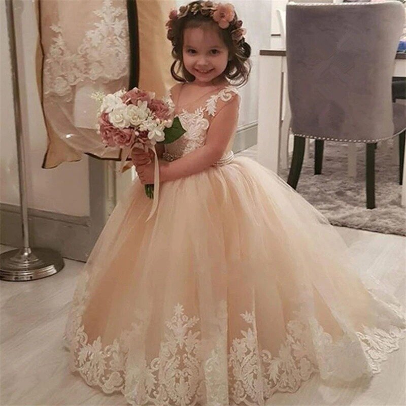 Gaun Pesta Gadis Kecil Sampanye Kustom Populer Gaun Pernikahan Gadis Bunga Renda Panjang Gaun Gadis Bunga dengan Selempang Manik-manik