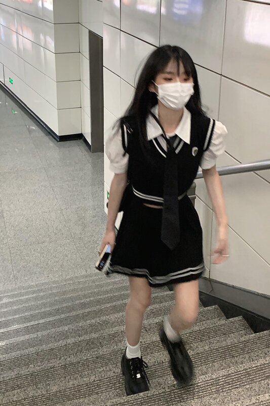 Buik Zwart Pak Schoolmeisje Koreaanse College Stijl Gebreide Vest Hoge Taille Dunne Geplooide Rok Set