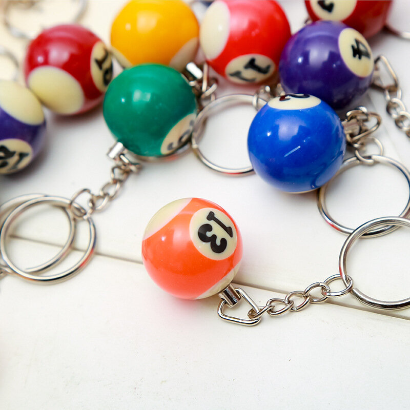 2PCS Mini Billard Shaped Keyring Sortierte Bunte Billard Pool Kleine Ball Keychain Kreative Hängen Dekorationen