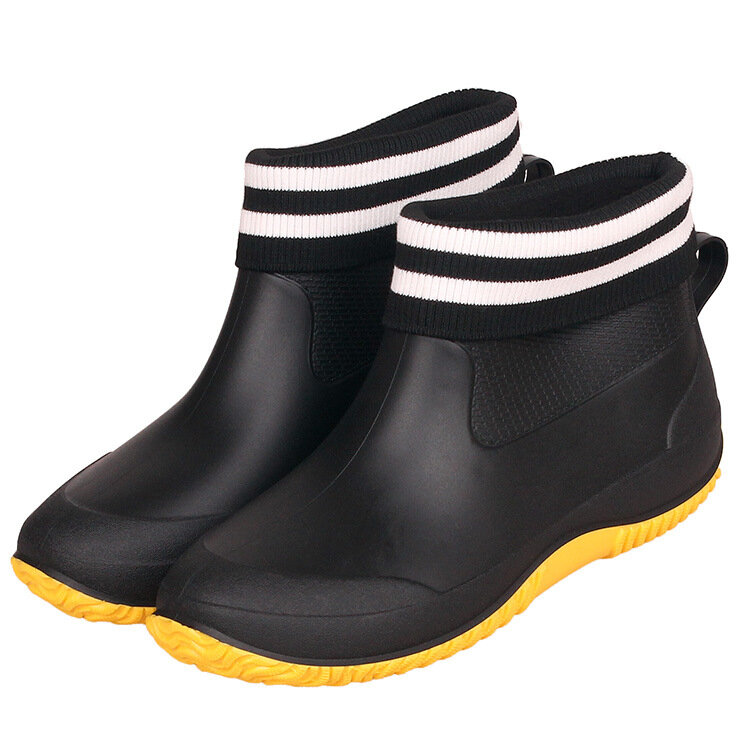 Rain Boots ใหม่ผู้หญิงฤดูร้อนสั้นผู้ชาย Top รองเท้ารองเท้ากันน้ำ Anti-Slip ยางรองเท้ากลางแจ้ง Wading รองเท้า