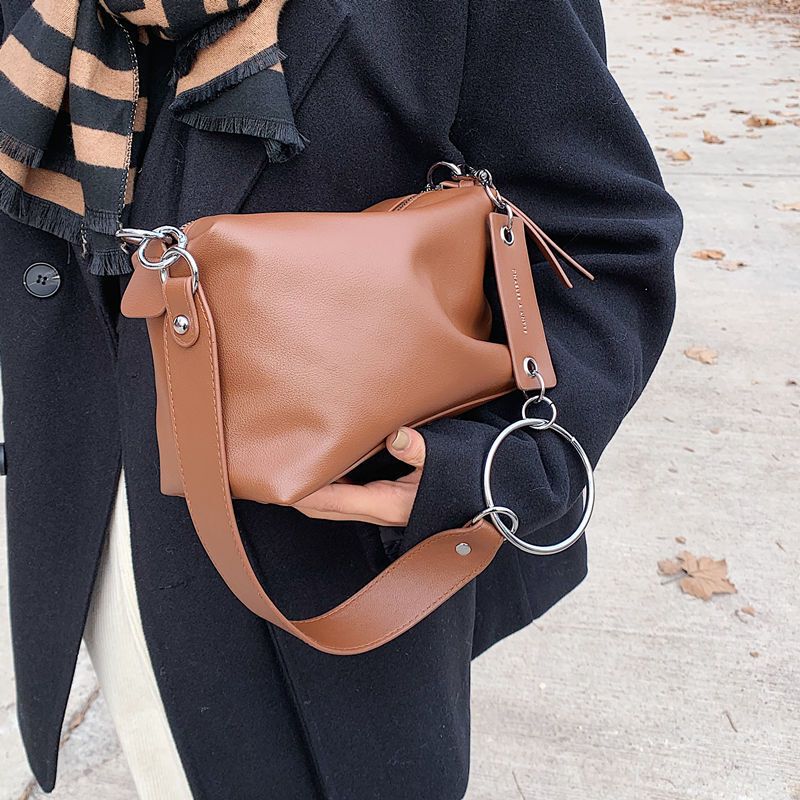 Vintage PU Leather Shoulder Bag for Women Brand Wide Belt Designer ladies Handbags Chain Trendy hobos messenger Bag