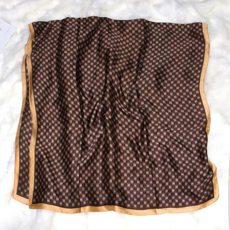 Grand châle en soie imprimé à quatre feuilles pour femme, foulard polyvalent à la mode, Imitation fleur, protection solaire