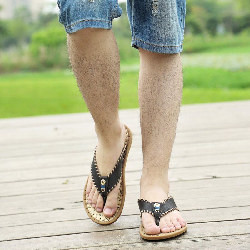 Zapatillas De cuero para hombre, sandalias De Estar Por Casa, chanclas De verano, a la moda