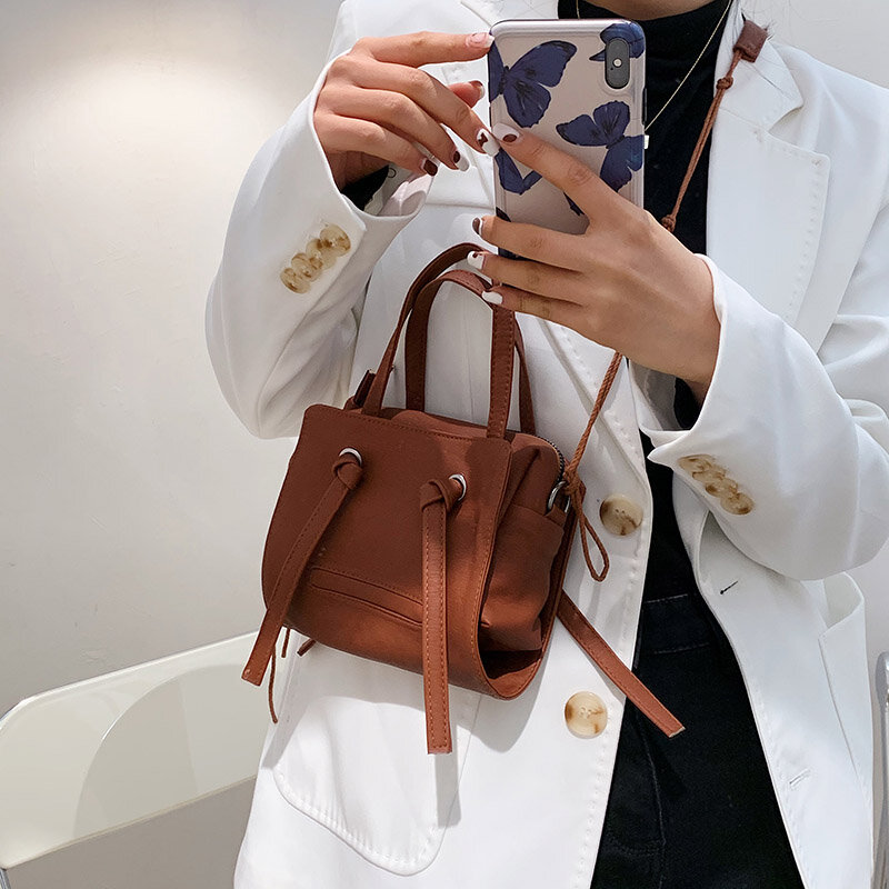 New Luxury Designer Handbag Soft pu Ladies Bag New Trend Single Shoulder Bag Solid Color Belt Messenger Bag Small Square Bag
