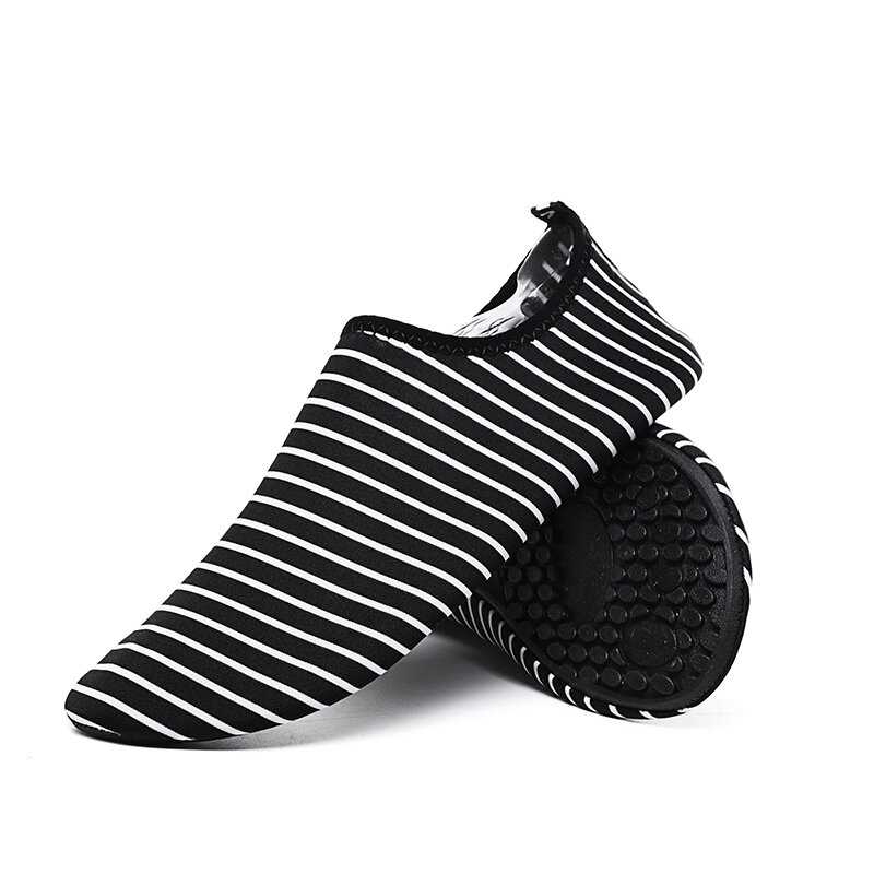 Zapatos de playa de esnórquel a rayas para hombre y mujer, calzado de secado rápido con forma de cubo de camuflaje y fruta para natación, viajes al mar, descalzos
