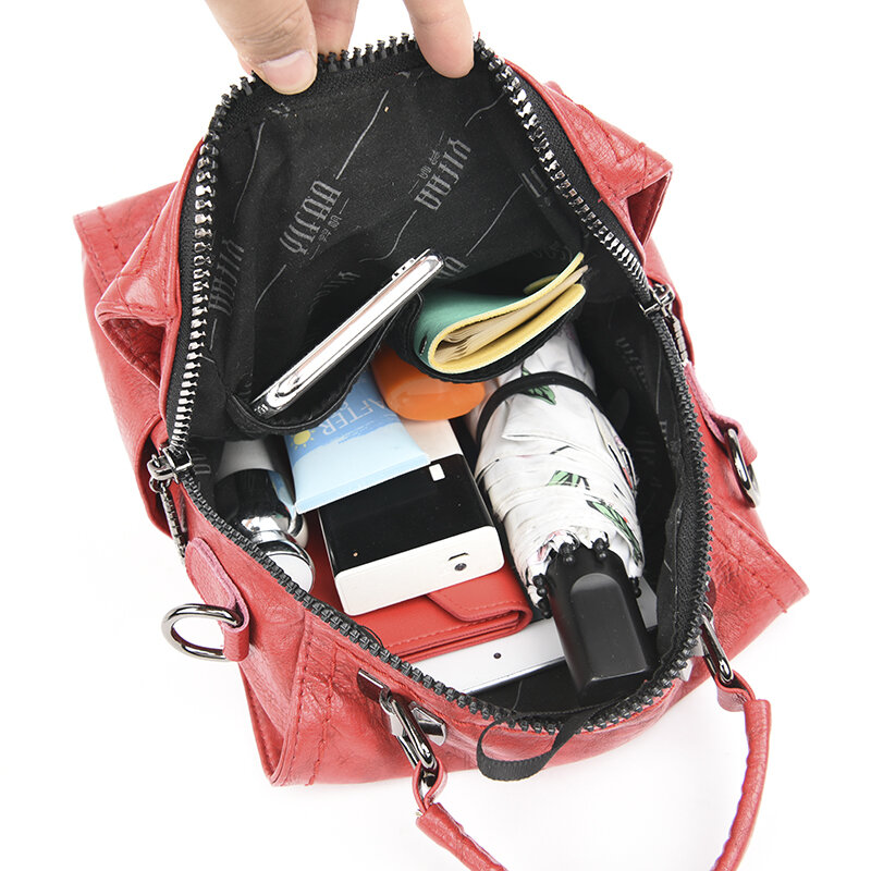 حقيبة ظهر جلدية مع شرابات للنساء ، حقيبة ظهر كاجوال عصرية للمراهقات ، حقيبة كتف صغيرة للسفر ، 2021