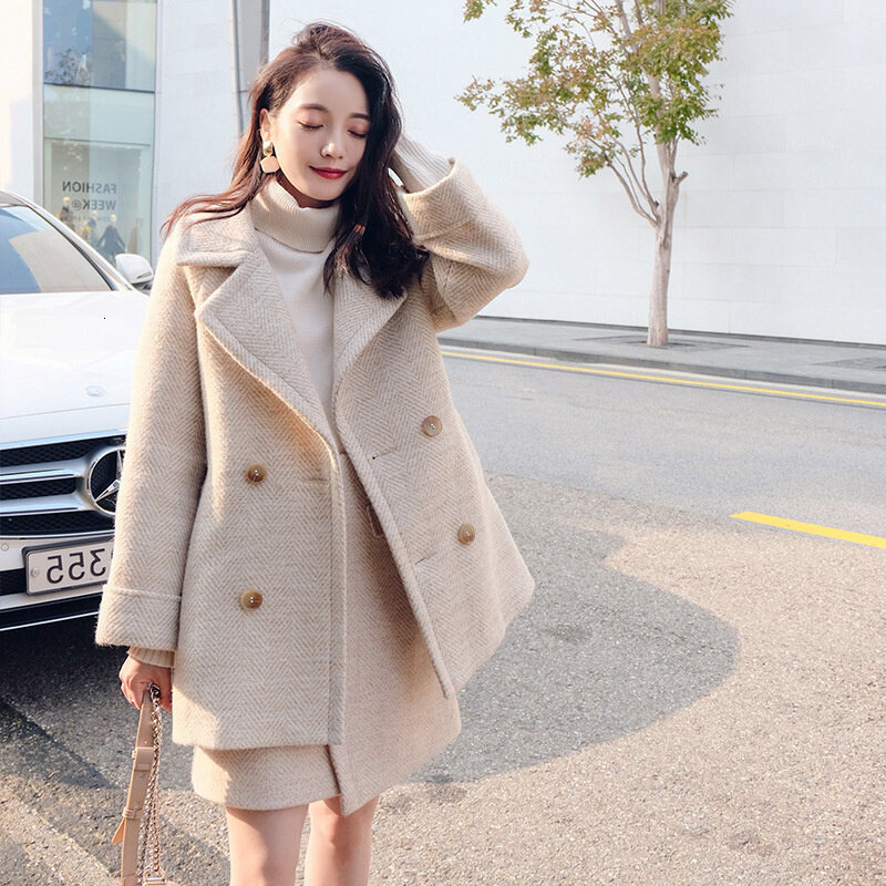 Jaket Wol Palsu Musim Dingin dan Set Rok Mantel Korea Wanita Manteau Wanita Musim Gugur Mode Dasar Jubah Jubah Tebal Wanita