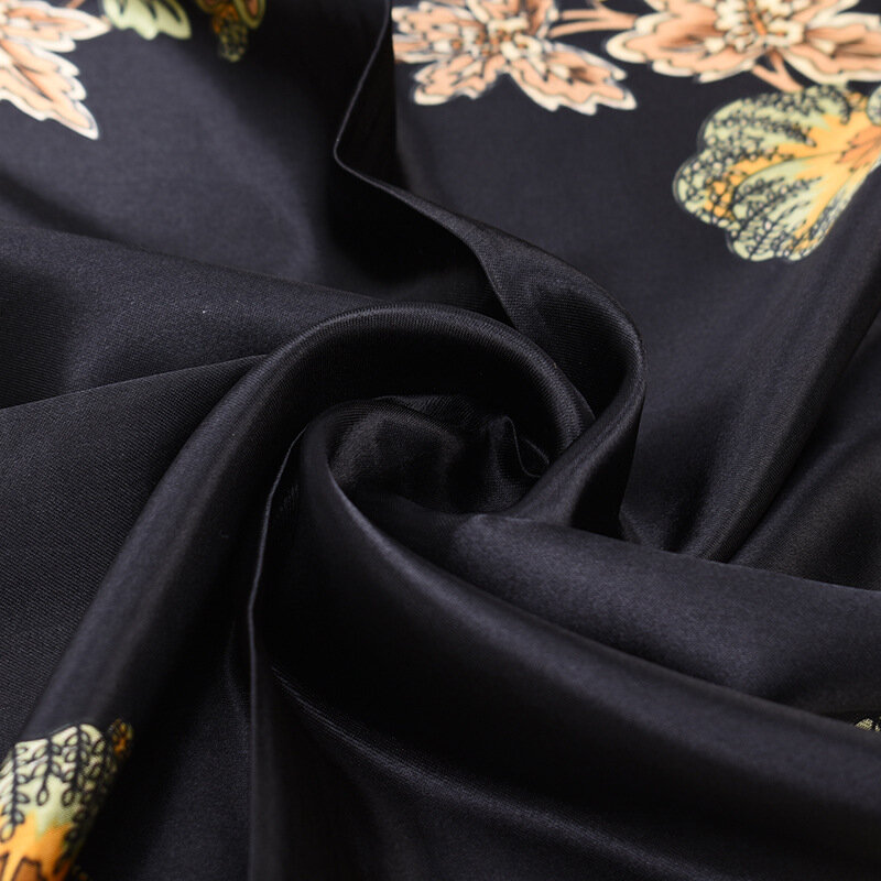 2021 New Silk Square Scarf Women 90*90cm Neck Hair Tie Band Bag ordito moda morbido fazzoletto da collo Hijab Foulard Foulard femminile